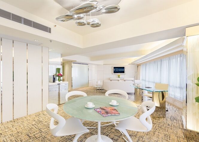 How the 1% are Quarantining in Hong Kong