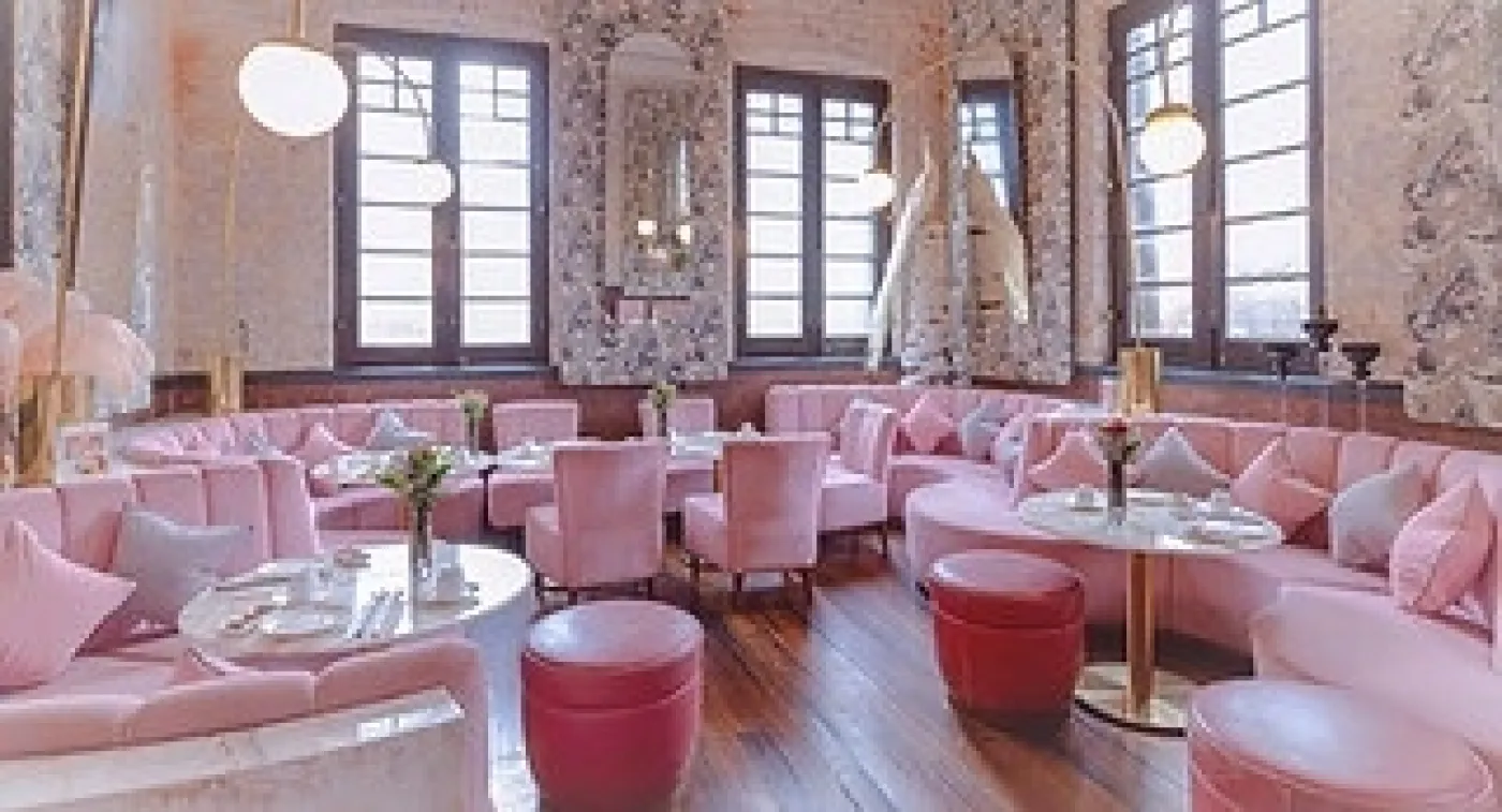 Madame Fu interior 6