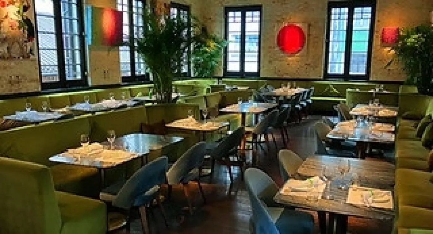 Madame Fu interior 8