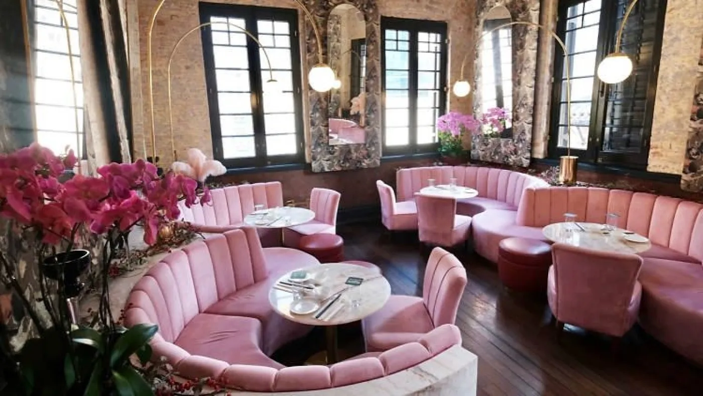 Madame Fu interior 3