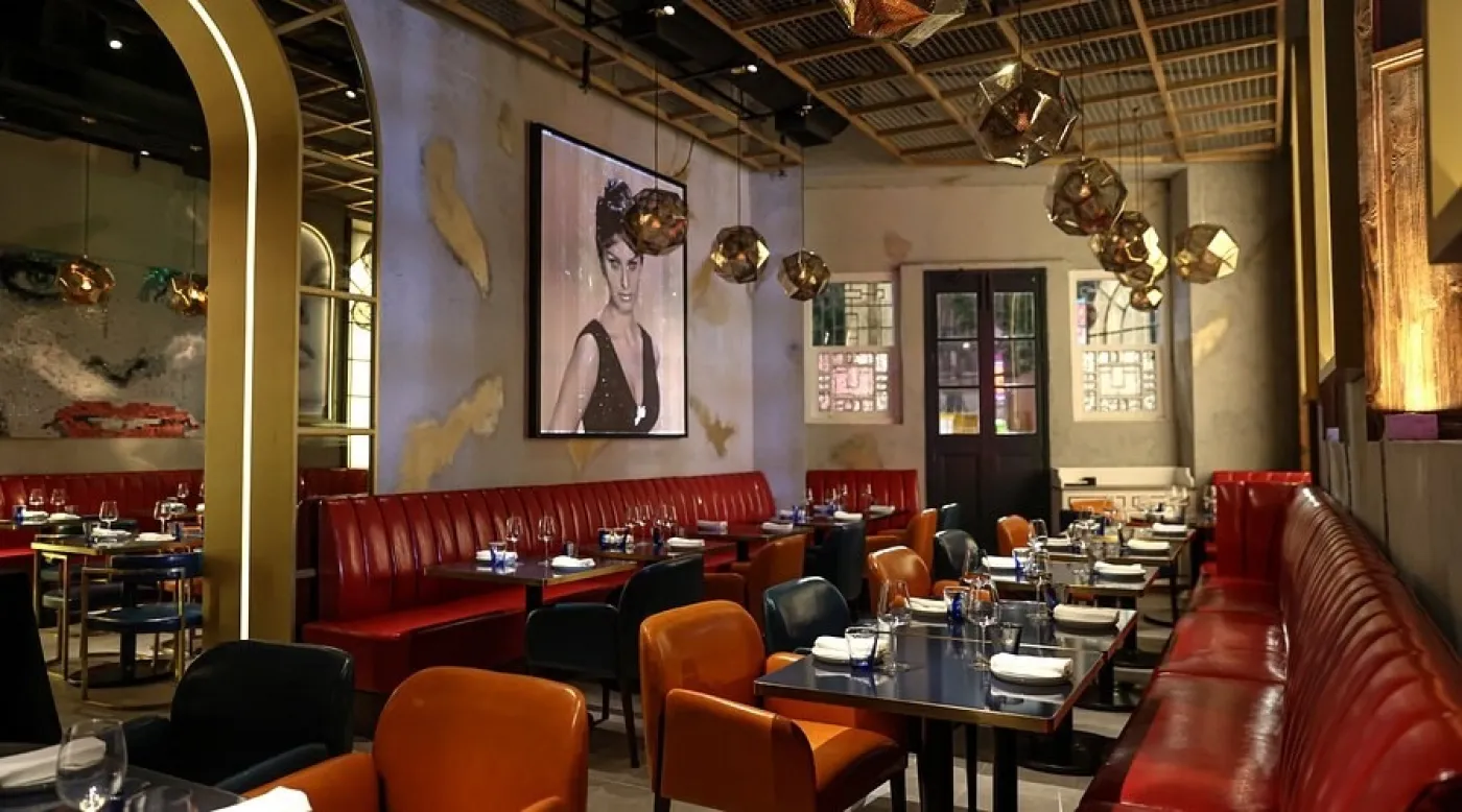 Sophia Loren Hong Kong 3