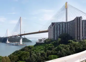 Royal View Hotel exterior 1