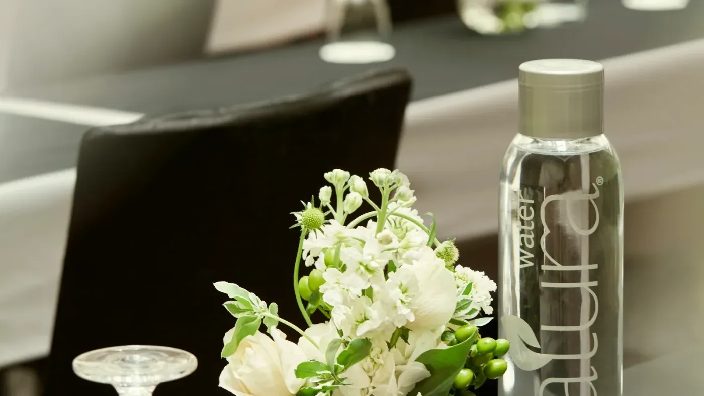 R Awu Hhk8h Je4 JGF15 LTL