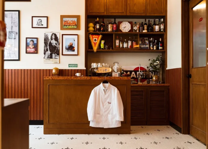 Bar Leone interior