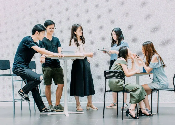 How technology is shaping the mind of young generation min