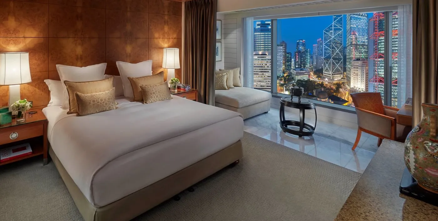 Mandarin Oriental Hong Kong Central Neighbourhood Guide