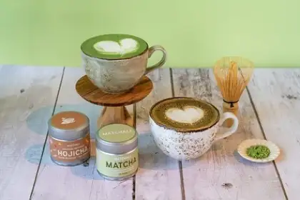 Matchali x Farmhouse Matcha and Hojicha Lattes