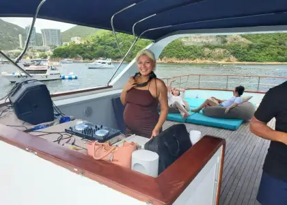 DJ Patrice escalante performance junk boat hong kong