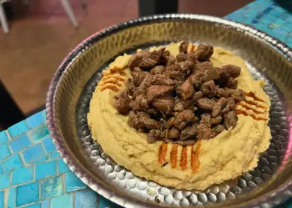 Hummus kawarma ÓNA Discovery Bay Restaurant