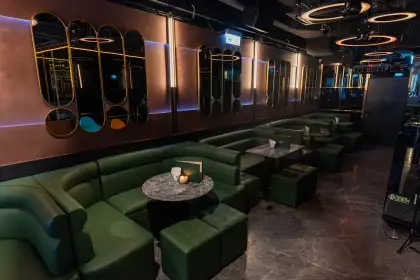 nox interior lounge