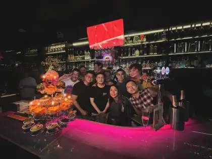 Zoo bar team hong kong