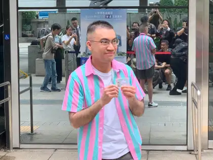 Henry collecting his new male HKID