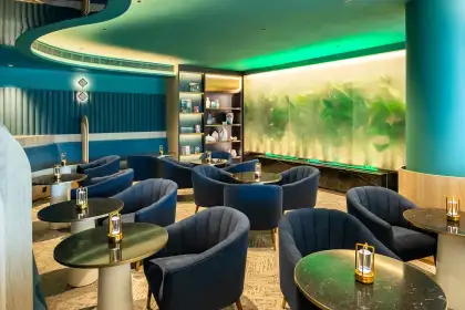 Kyra Lounge at Hong Kong International Airport Terminal 1