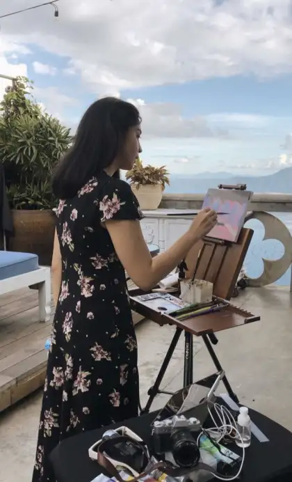 Ava Bernabe painting