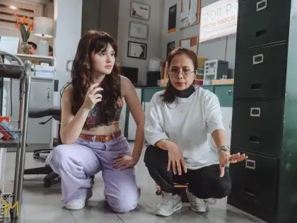 Director Catherine Camarillo with Kira Balinger