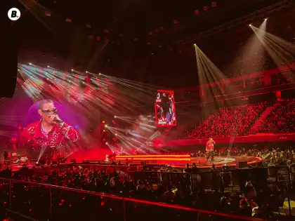 Nik Makino at Coke Studio concert