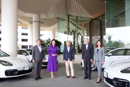 Dusit Thani and Porsche Partners
