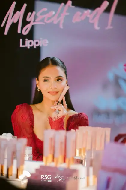 Lovi Poe