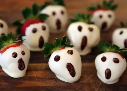 Strawberry Ghosts