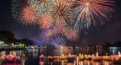 Anantara Riverside Bangkok Resort - Loy Krathong Magic