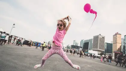 Clockenflap balloon chain