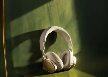 Beoplay h100