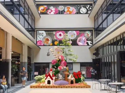 Building Colorful Modern Animal-Friendly Event This Christmas in HK Hong Kong Christmas Events