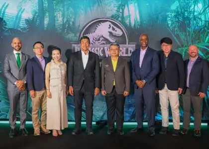 AWC Neon and Universal Live events