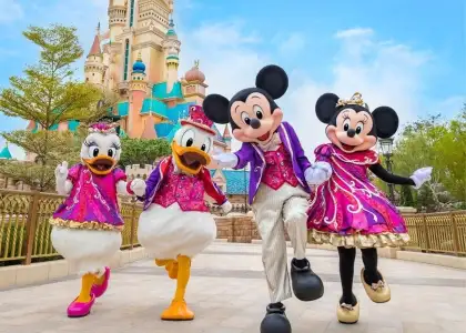 A Parent’s Guide to Enjoying Hong Kong Disneyland with Kids and Babies