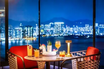 Happy Hour at Cruise bar event image photo