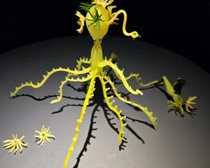 Goldie Poblador incorporates sight, smell, and sound into her works.