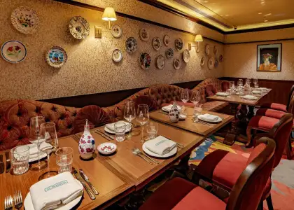 La Favorita, The Sixteenth, Pirata Group