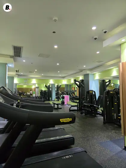 The compact in-house gym at The Lime Resort Manila