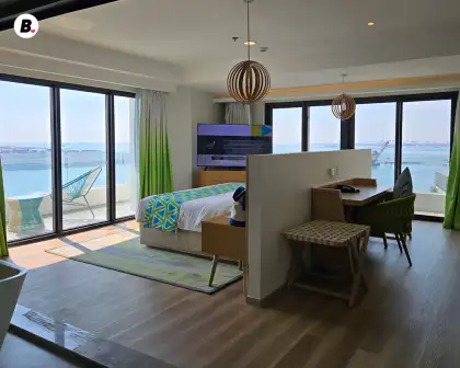 The Premium King Bay View Suite at The Lime Resort Manila