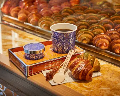 The Takeaway Concept offers hot and iced drinks, with pastries.