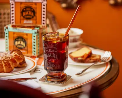 Bacha Coffee offers iced drinks on the go.