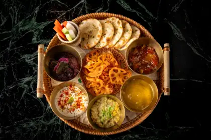 Jharokha by Indus Chutney Set