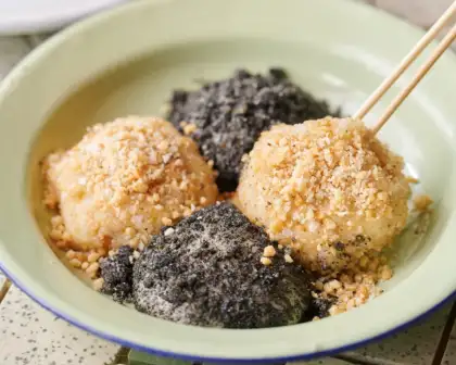 The Hong Kong-style Mochis are served with flavourful sesame and peanut fillings from Kwan Hong Bakery