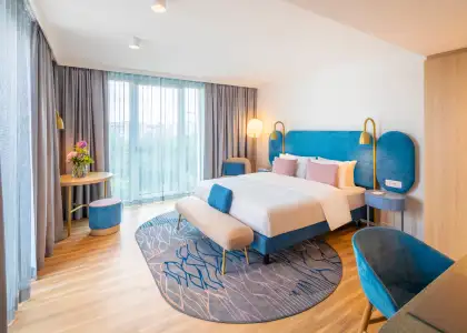 Capri by Fraser Leipzig