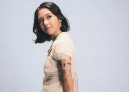 Clara Benin side profile