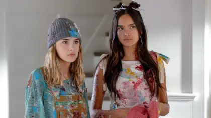 Julia Butters and Sophia Hammons