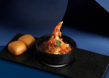 Half crab with mantou buns