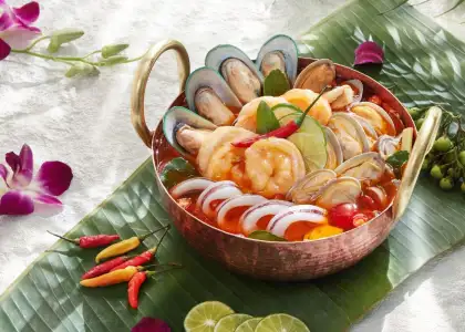 Mue Mue Royal Thai Tom Yum Kung Soup