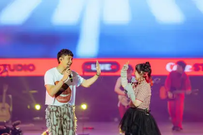 Ena Mori and Over October