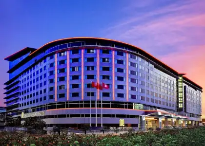 1 Regal Airport Hotel