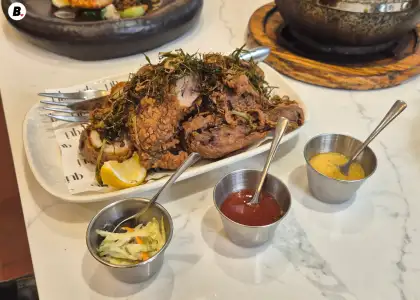 Crispy fried chicken with three sauces