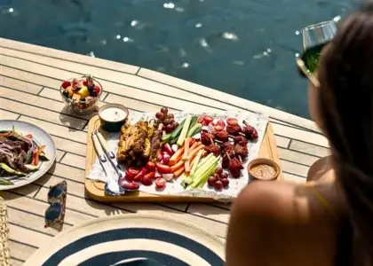 Mandarin Oriental Hong Kong Room woman at poolside