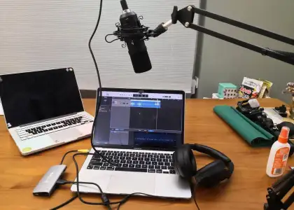 Shulin's podcast setup