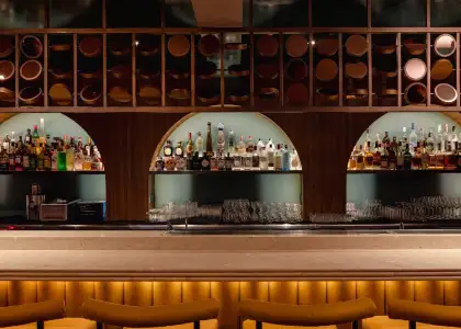 25:00 (Twenty Fifth Hour) bar