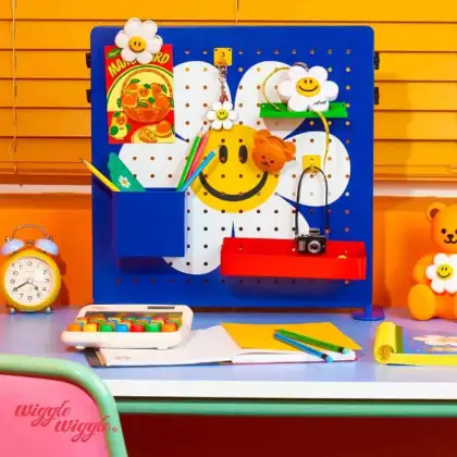 A corkboard for desk